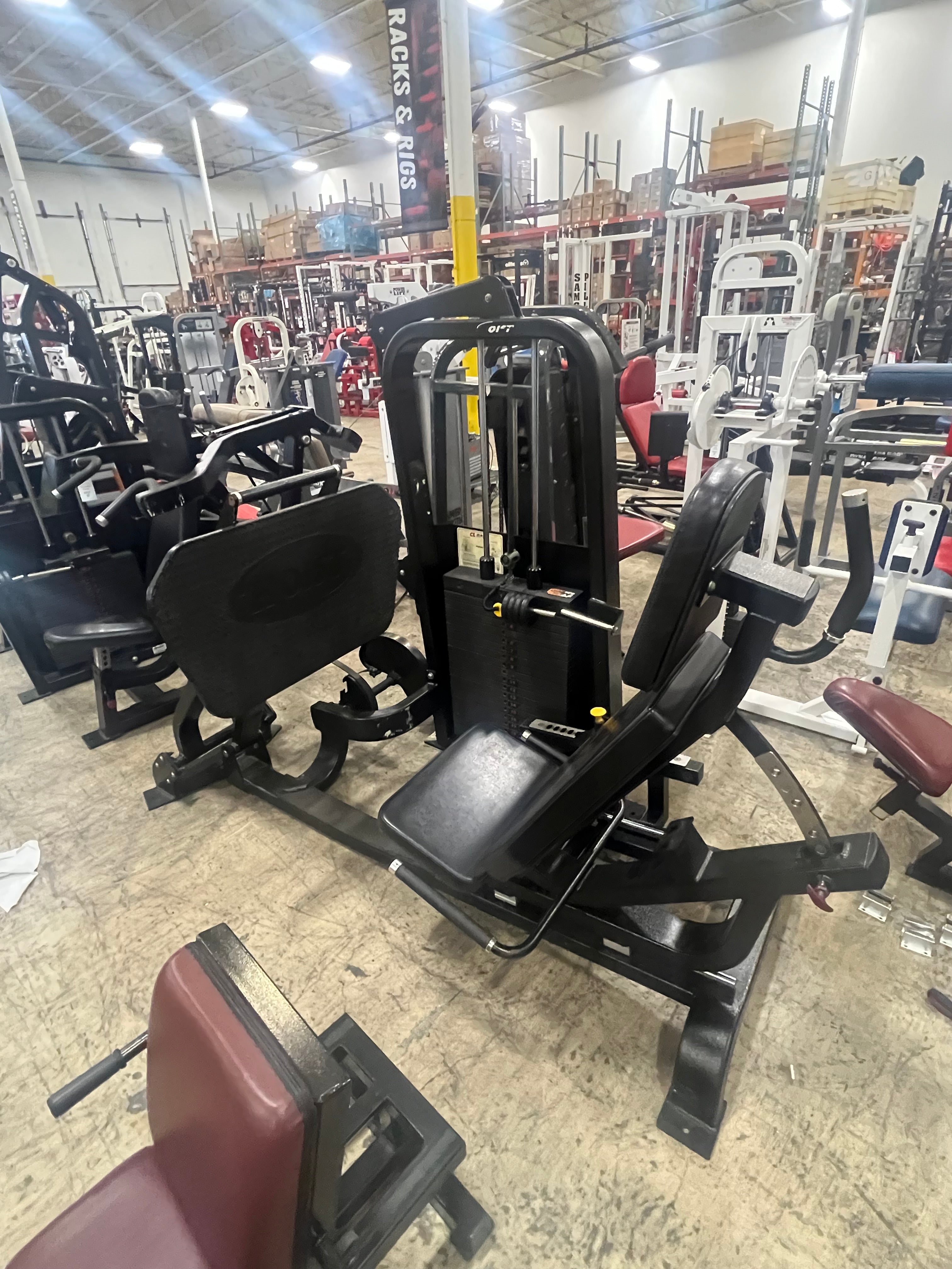 Hoist, Hoist CL 2403 Leg Press - Used