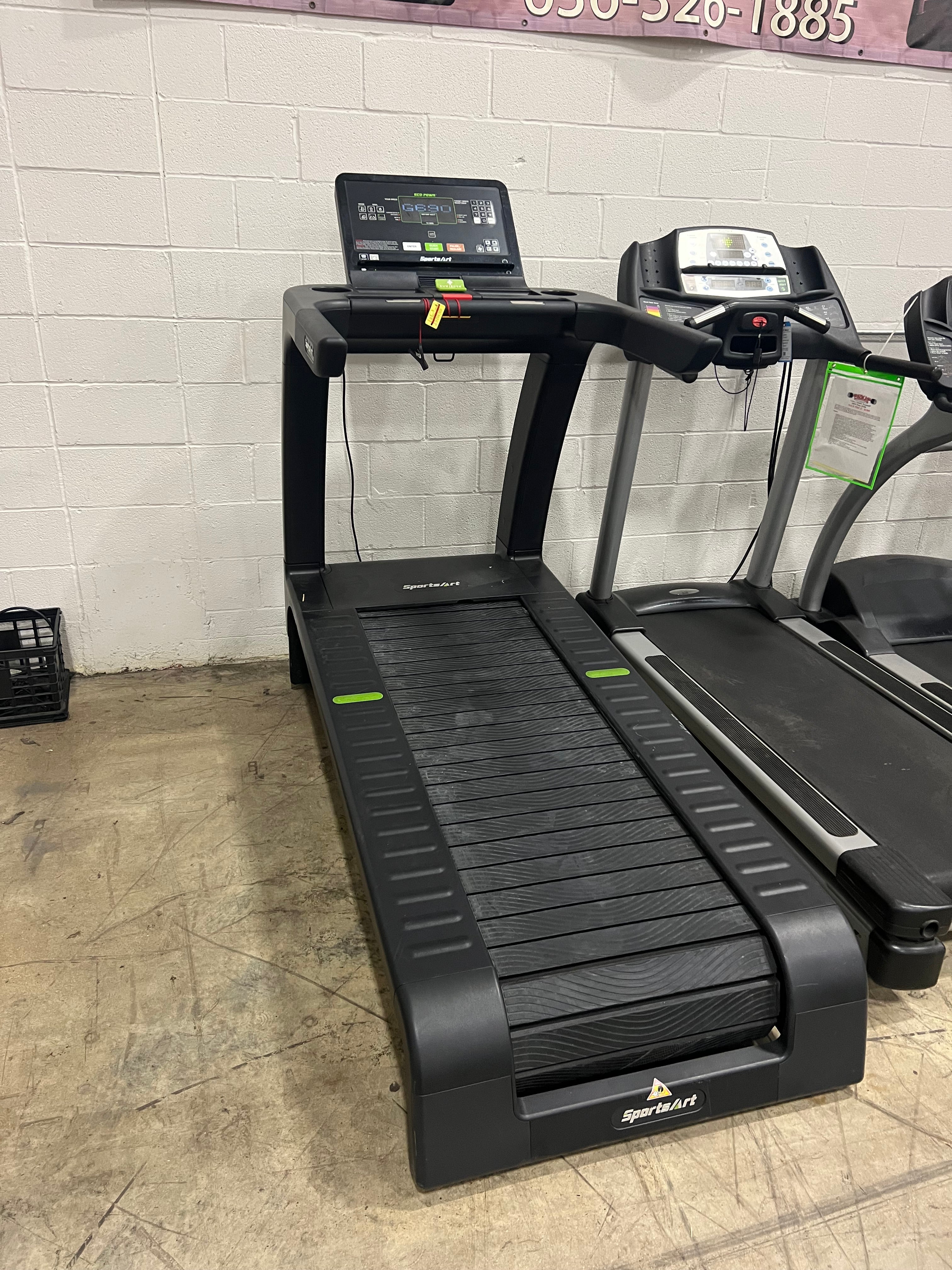 SportsArt, SportsArt G690 Verde Status Eco Power Treadmill - Used