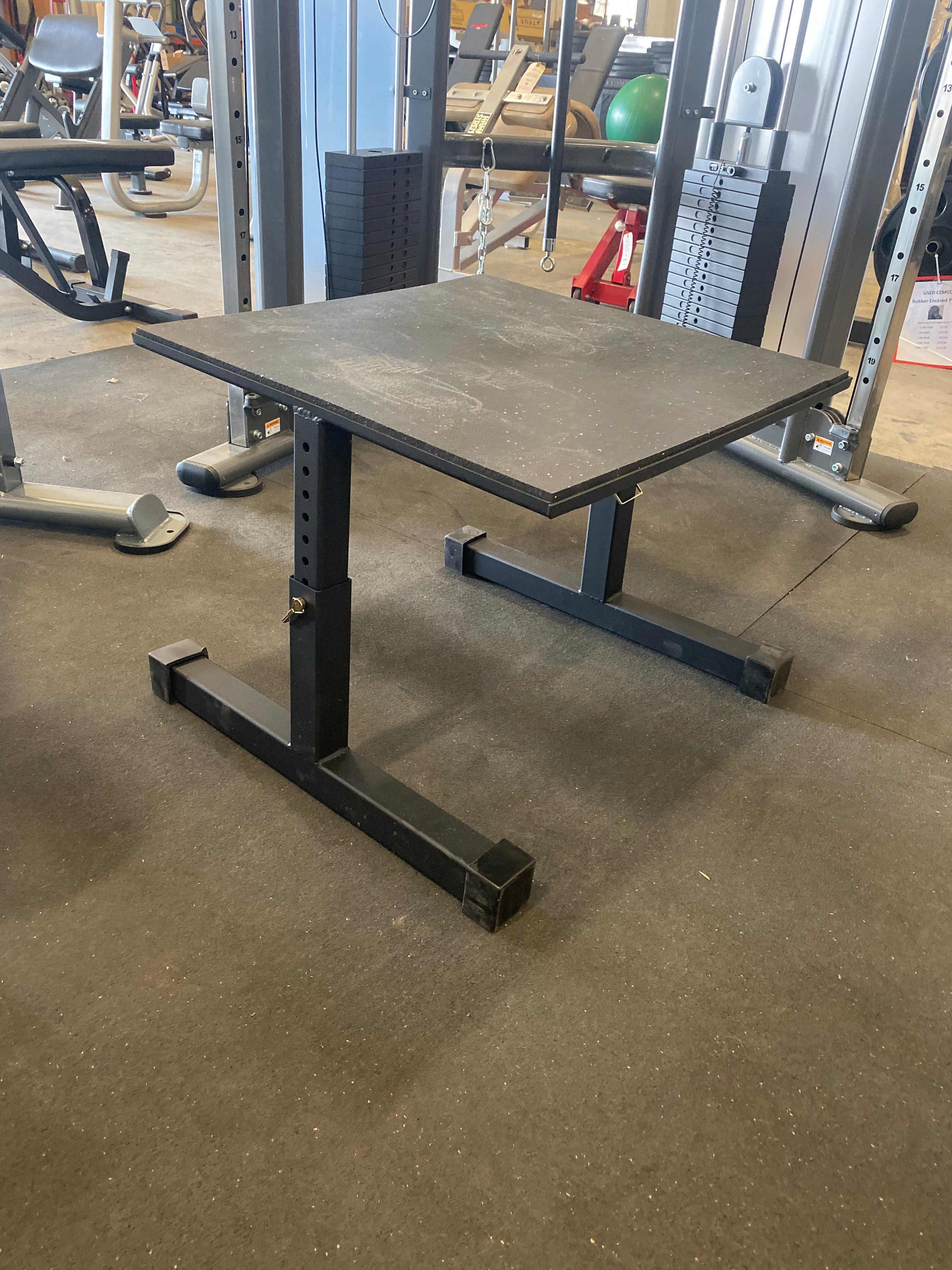 Wright Equipment, Wright Equipment Adjustable Squat Box